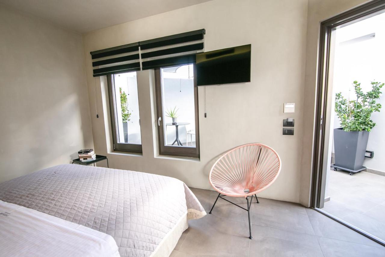Marquise Suites - Adults Only ฟิรา ภายนอก รูปภาพ