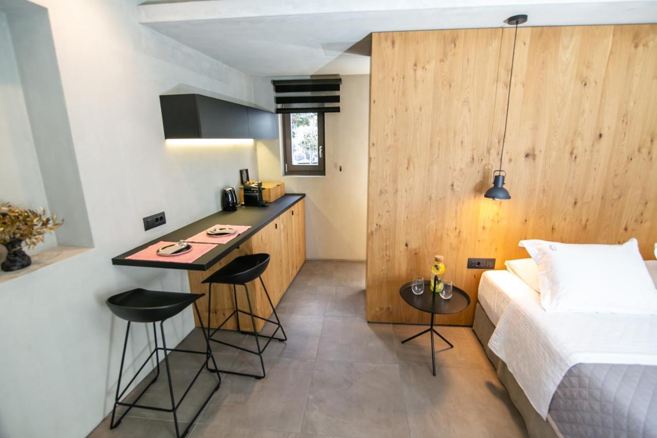 Marquise Suites - Adults Only ฟิรา ภายนอก รูปภาพ