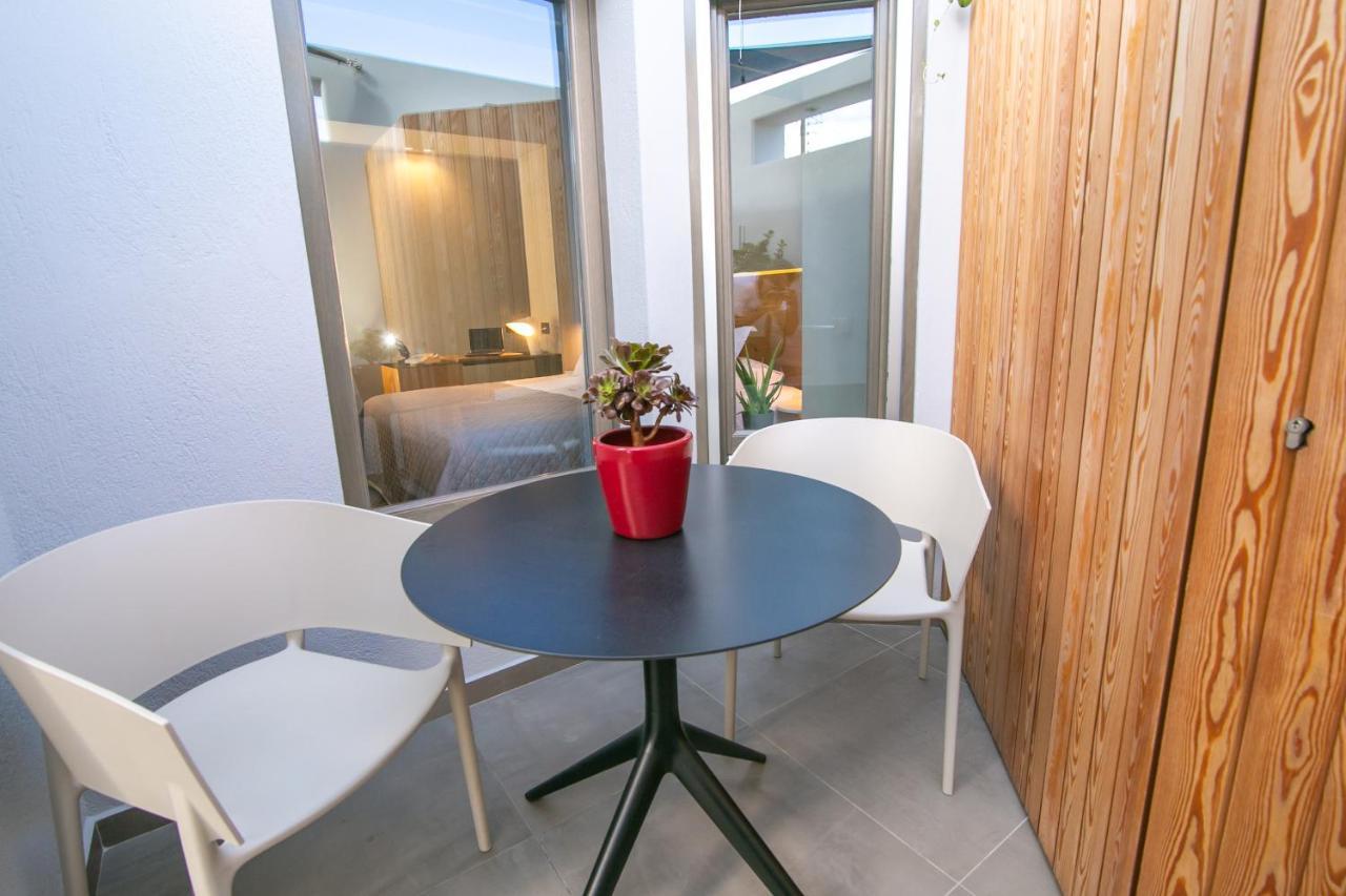 Marquise Suites - Adults Only ฟิรา ภายนอก รูปภาพ