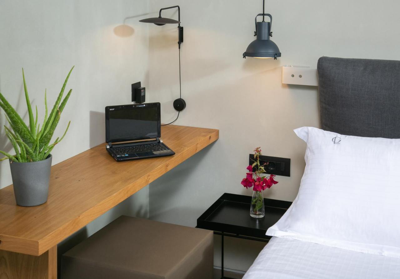 Marquise Suites - Adults Only ฟิรา ภายนอก รูปภาพ