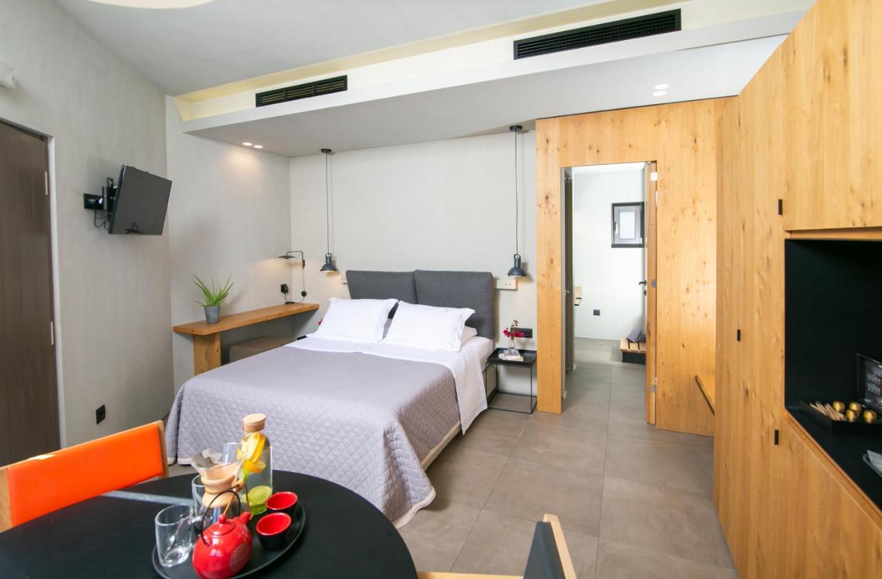 Marquise Suites - Adults Only ฟิรา ภายนอก รูปภาพ