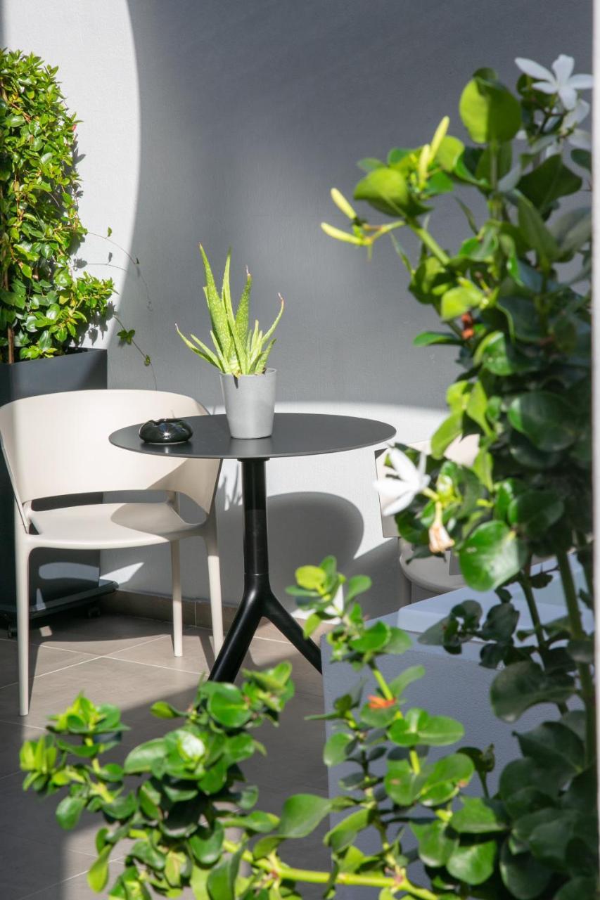 Marquise Suites - Adults Only ฟิรา ภายนอก รูปภาพ
