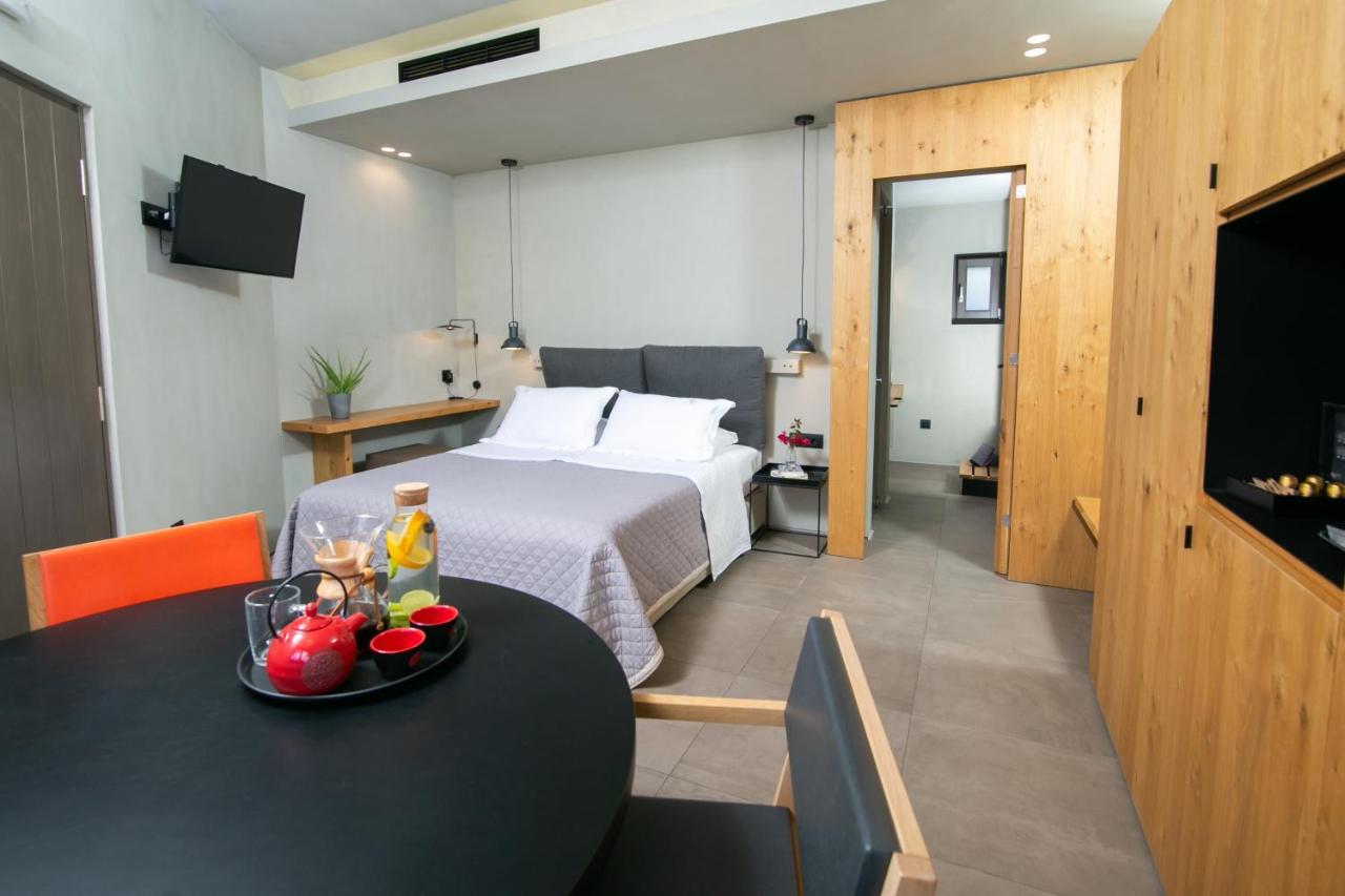 Marquise Suites - Adults Only ฟิรา ภายนอก รูปภาพ