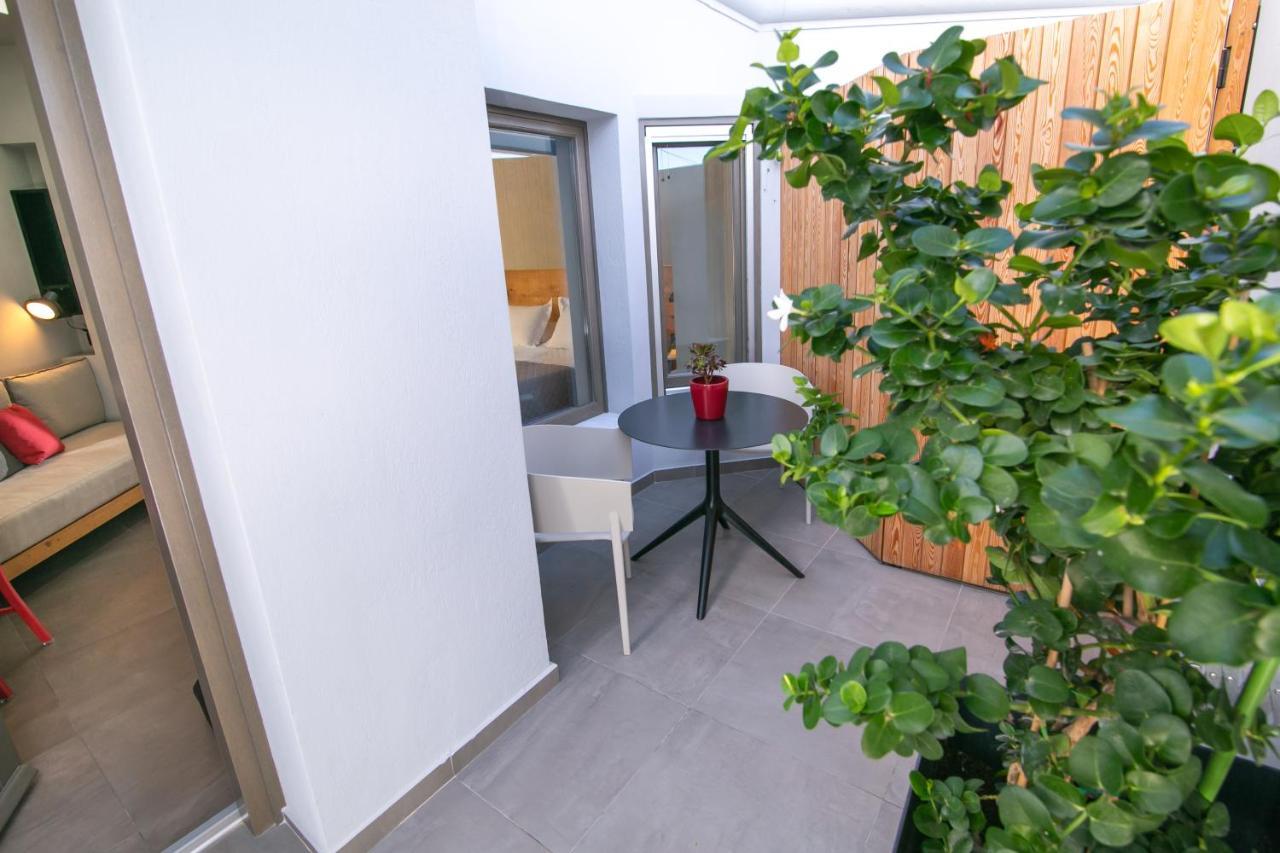 Marquise Suites - Adults Only ฟิรา ภายนอก รูปภาพ